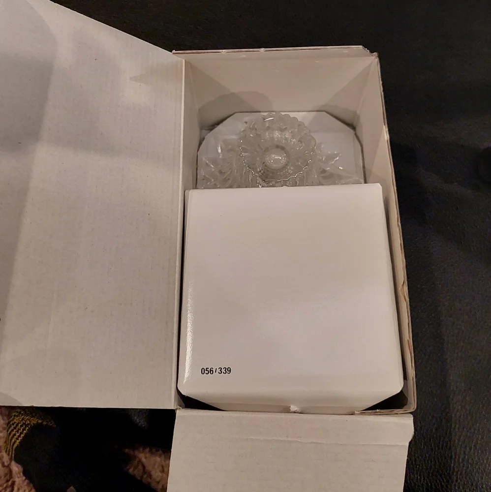 NIB VINTAGE MIKASA 3